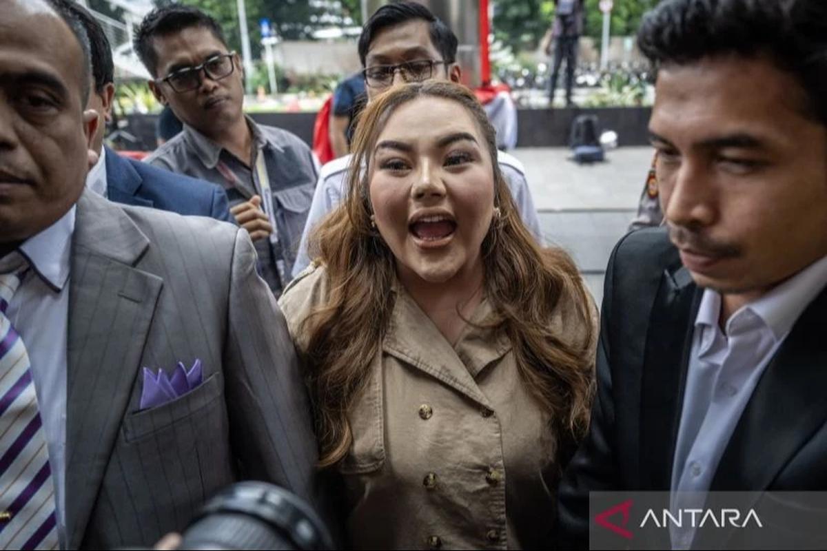 Terungkap! Lisa Mariana Resmi Tersangka Pencemaran Nama Baik Ridwan Kamil, Siap Diperiksa Polri