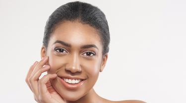 Rekomendasi Essence Lokal Untuk Mencerahkan Melembapkan