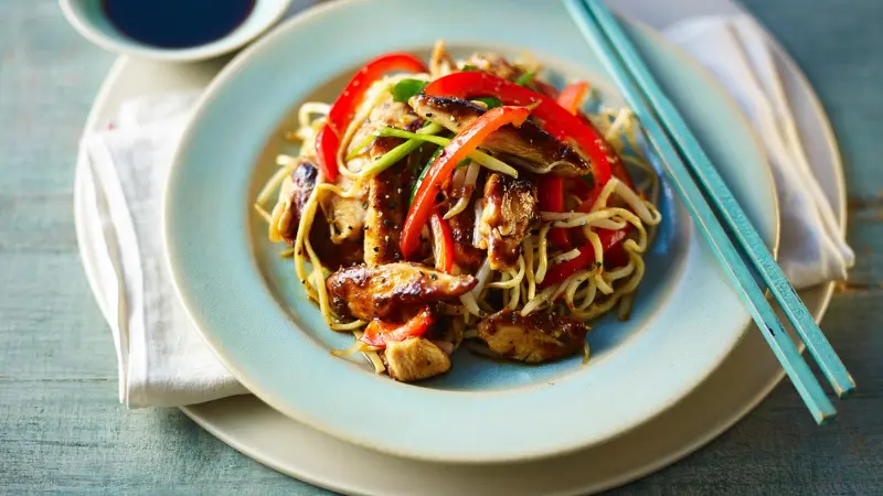 ayam chow mein