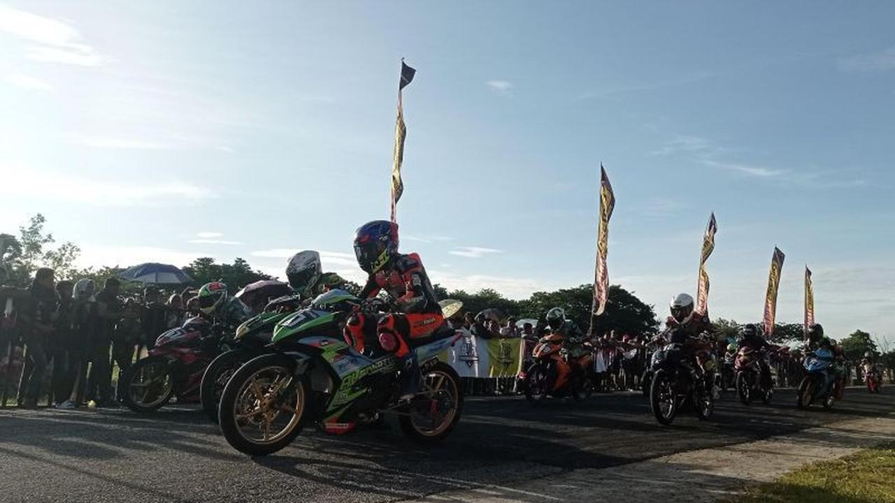Wow! Balap Motor Kandi Cup 2025 di Bekas Tambang Sawahlunto Buktikan Serius Garap Otomotif