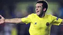 Selebrasi striker Villarreal Giuseppe Rossi usai mencetak gol kedua ke gawang Odense BK di leg kedua play-off Liga Champions yang digelar di El Madrigal, 23 Agustus 2011. Villarreal unggul 3-0. AFP PHOTO/ JOSEP LAGO 