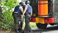 FOTO: Tas Mencurigakan di Dekat Lokasi Ledakan