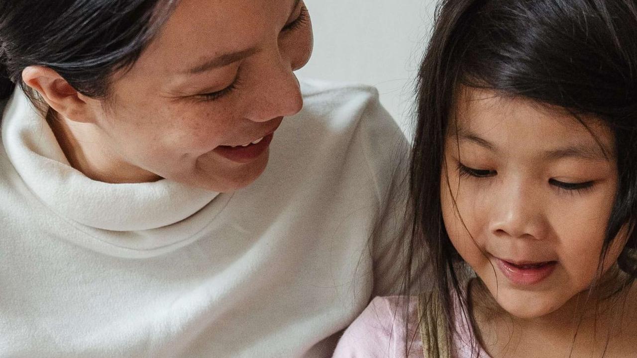 50 Kata-kata Bijak Tentang Wanita Berisi Motivasi dan Pesan Inspiratif