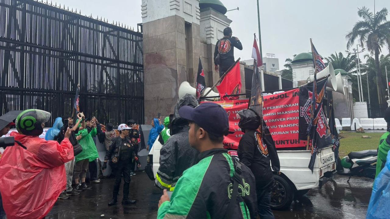Diskusi Bareng Pimpinan DPR Dasco, Komunitas Ojol URC Sampaikan Aspirasi Komisi 20 Persen
