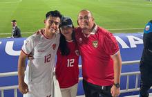 Pelukan Mesra Arhan ke Azizah Sang Istri, Usai Timnas Garuda Kalahkan Korsel