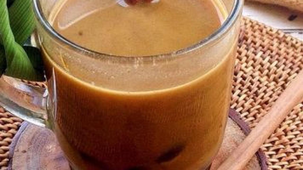 3. Resep Minuman Hangat Buat Takjil Buka Puasa: Bajigur<br>