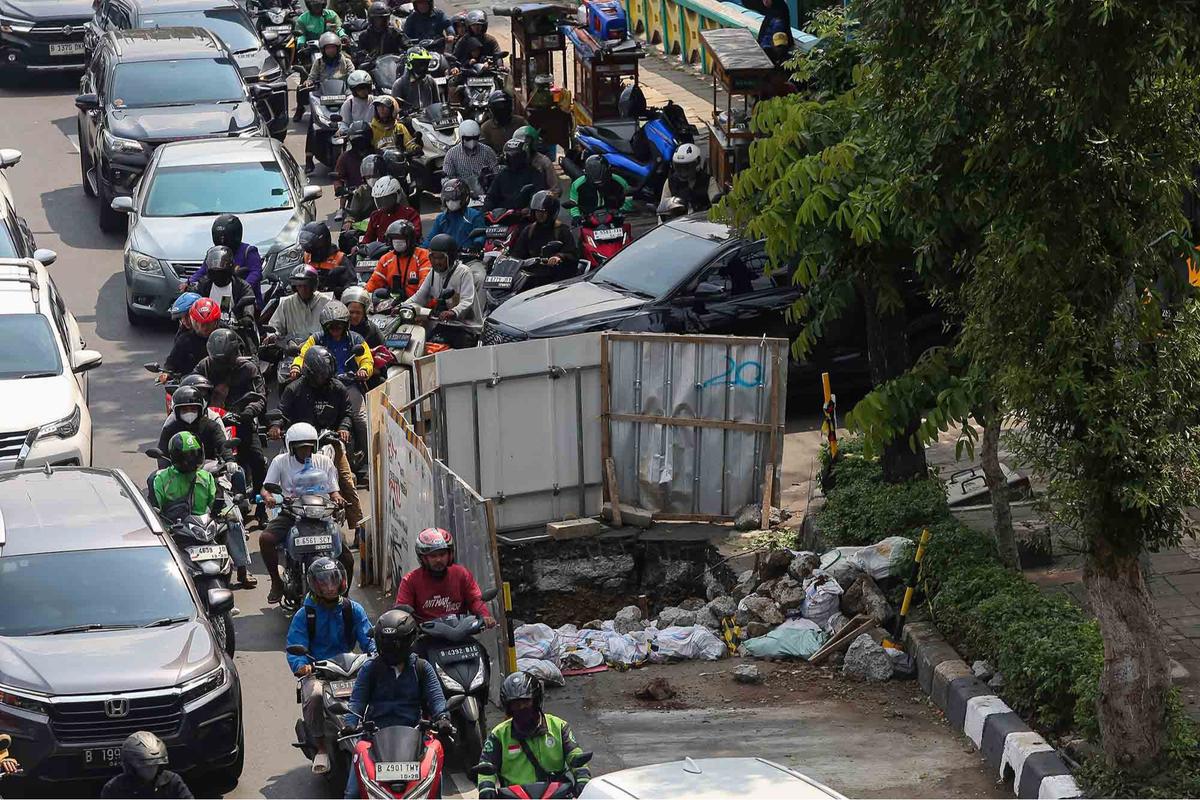 FOTO: Proyek Galian Bikin Macet di Sejumlah Titik di Ibukota Jakarta