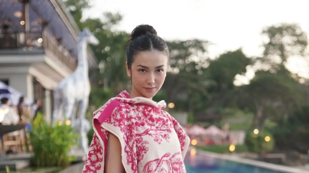 Adu Gaya Selebriti Tanah Air Kenakan Dior di Bali, Mulai dari Tatjana Saphira hingga Velove Vexia