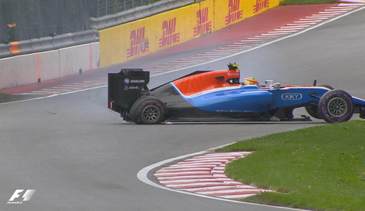 Pebalap Manor Racing asal Indonesia, Rio Haryanto, akan start dari posisi ke-21 F1 GP Kanada di Sirkuit Gilles Villeneuve, Kanada, Minggu (12/6/2016). Rio menabrak dinding pembatas saat kualifikasi digelar, Sabtu (11/6/2016) ini. (Bola.com/Twitter/F1)