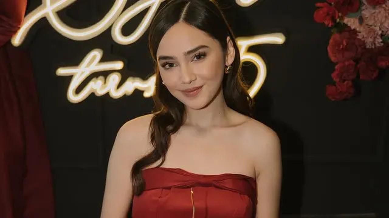 Cantik dan Menawan, Potret Syifa Hadju di Perayaan Ultah ke-25, Tampil Mengenakan Dress Merah