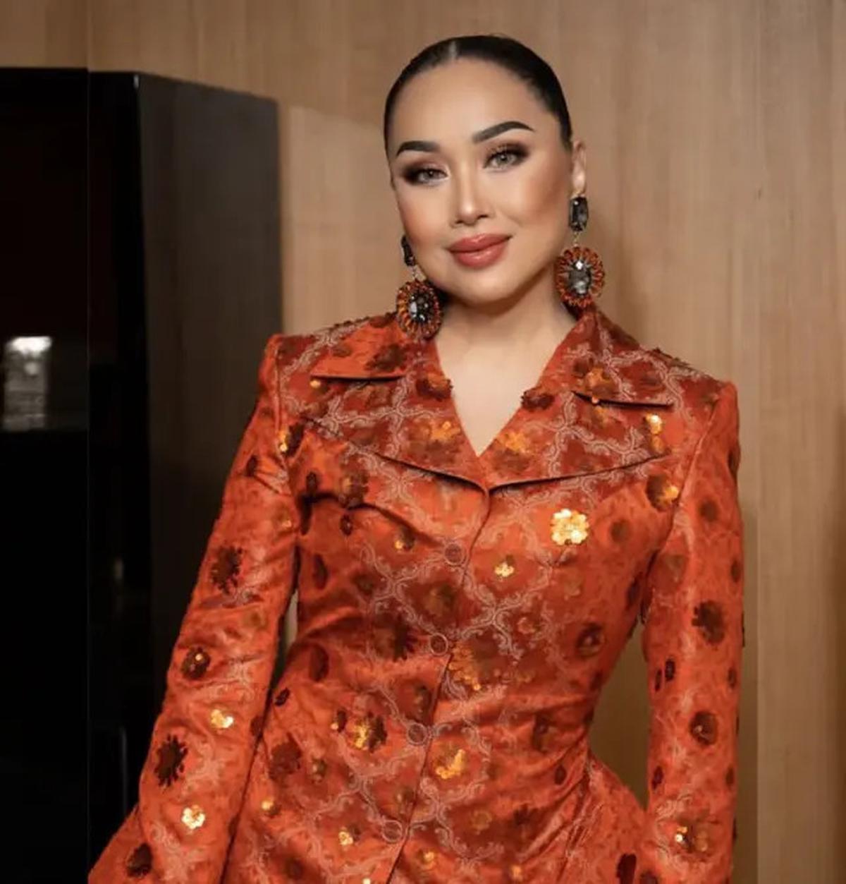 Titi DJ Ungkap Rahasia Awet Mudanya, Termasuk Masih Tetap Lakukan Operasi Plastik di Korea Selatan