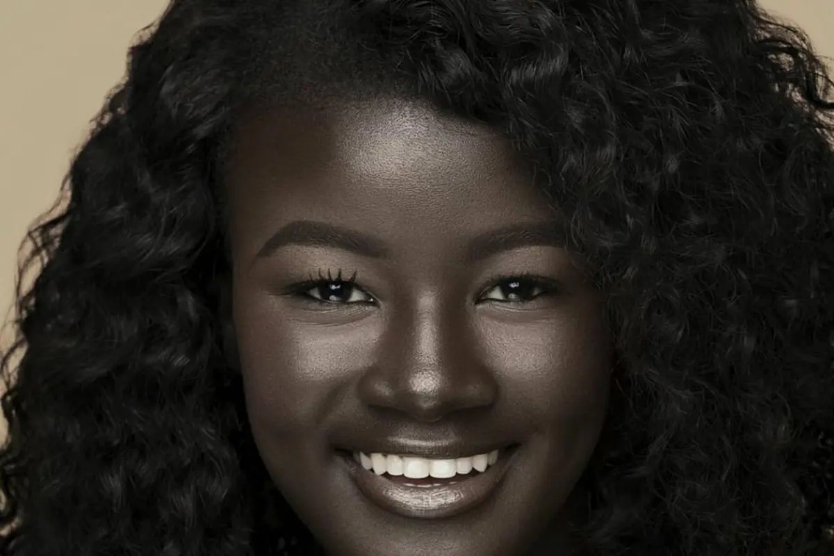 Seperti Khoudia Diop, 5 Model Berkulit Gelap Ini Juga Mendunia