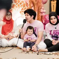 Perayaan ultah pertama Ameena putri Atta dan Aurel (Foto: Instagram attahalilintar)