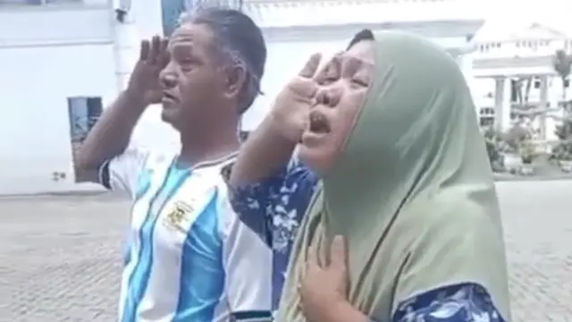 Imbas Rumah Sakit Salah Rujukan, Orang Tua Korban Penusukan Menangis Histeris di Baliho Bobby Nasution: Pak, Bantu Anak Kami!