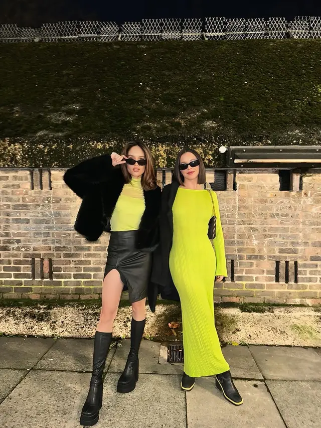 OOTD Stylish Cinta Laura Kiehl Healing di London, Definisi Fashion People Sejati