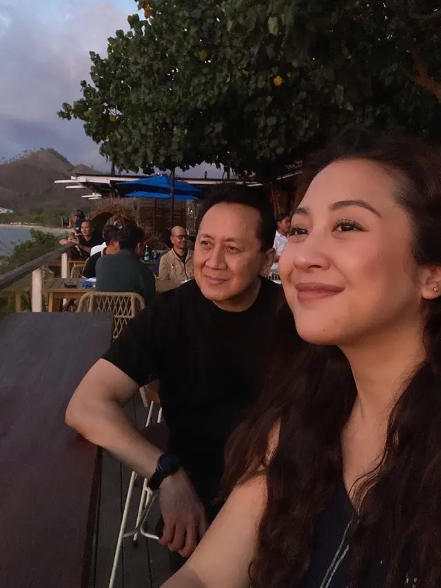 Sherina Munaf Liburan di Labuan Bajo
