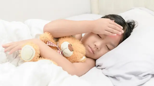 Anak sakit (Kwanchaj C/Shutterstock)