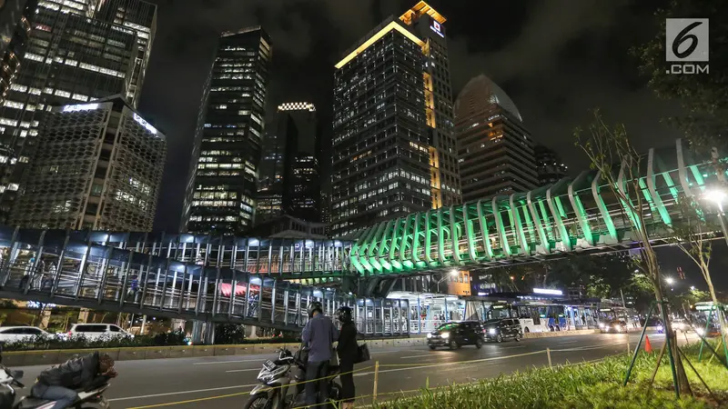 Wisata Malam JPO Gelora Bung Karno yang Instagramable