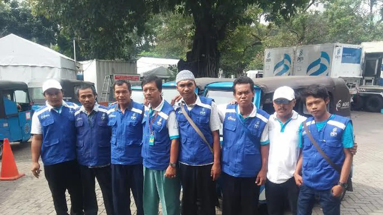 Komunitas Pengemudi Bajaj Ini Bikin Pelatihan Bahasa Inggris 