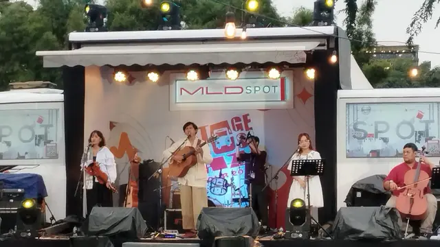 Ananda Badudu dalam Java Jazz Festival 2024. (M Altaf Jauhar/ Liputan6.com)