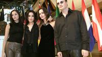 The Corrs di Strasbourg, Prancis (24/10/2000). (AFP/Franck Fife)