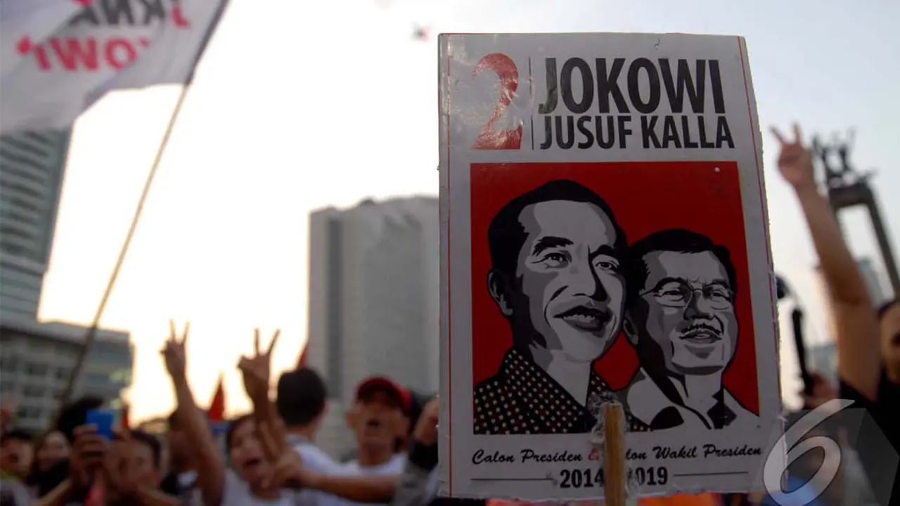 Menang Hitung Cepat, Relawan Jokowi Menyemut di Bundaran HI