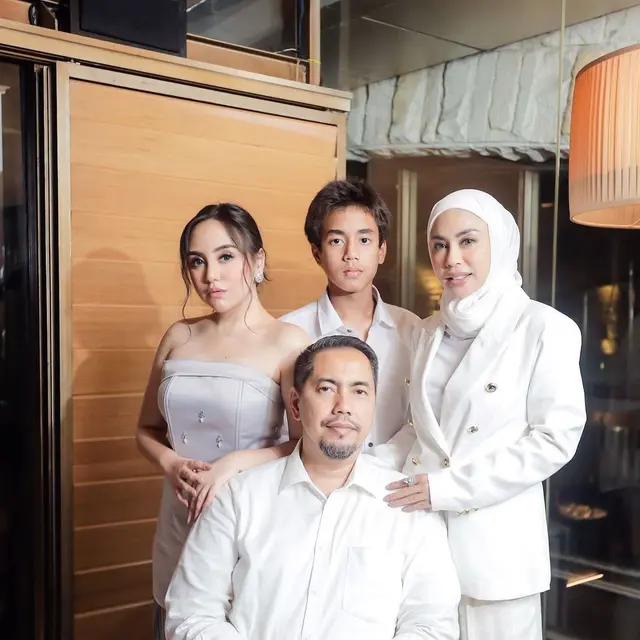 6 Potret Kebersamaan Salmafina Sunan dan Sean Sang Adik, Selalu Beri Dukungan