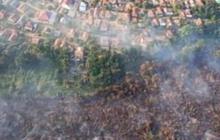 Kebakaran Hutan dan Lahan di Sungai Rotan Muara Enim Meluas ke Permukiman Warga