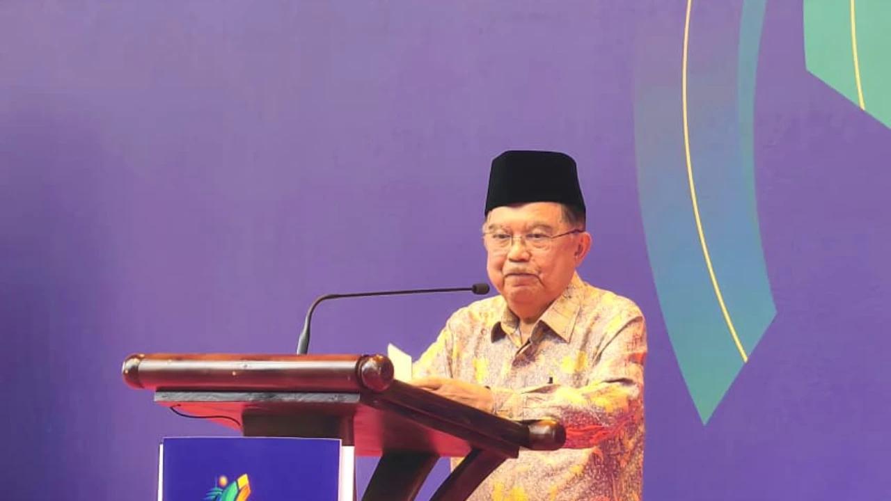 VIDEO: JK Singgung Soal Skripsi Bikin Satu Ruangan Tertawa "Penting Itu, Saya Penelitian Betul"