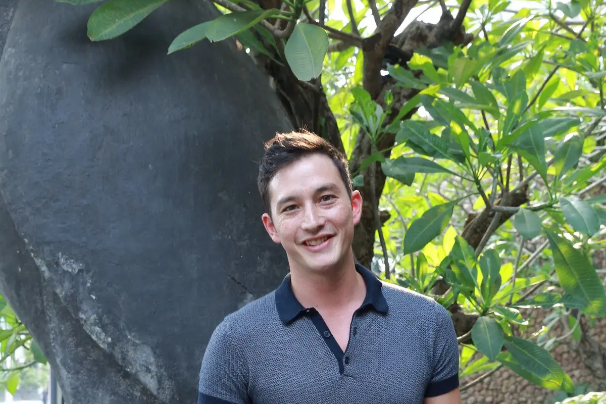 [Bintang] Mike Lewis