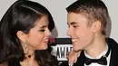 "Selena sedang sibuk merencanakan kejutan dengan pesta yang akan dihadiri oleh orang-orang terdekat Justin," jelas seorang sumber. (Elite Day)