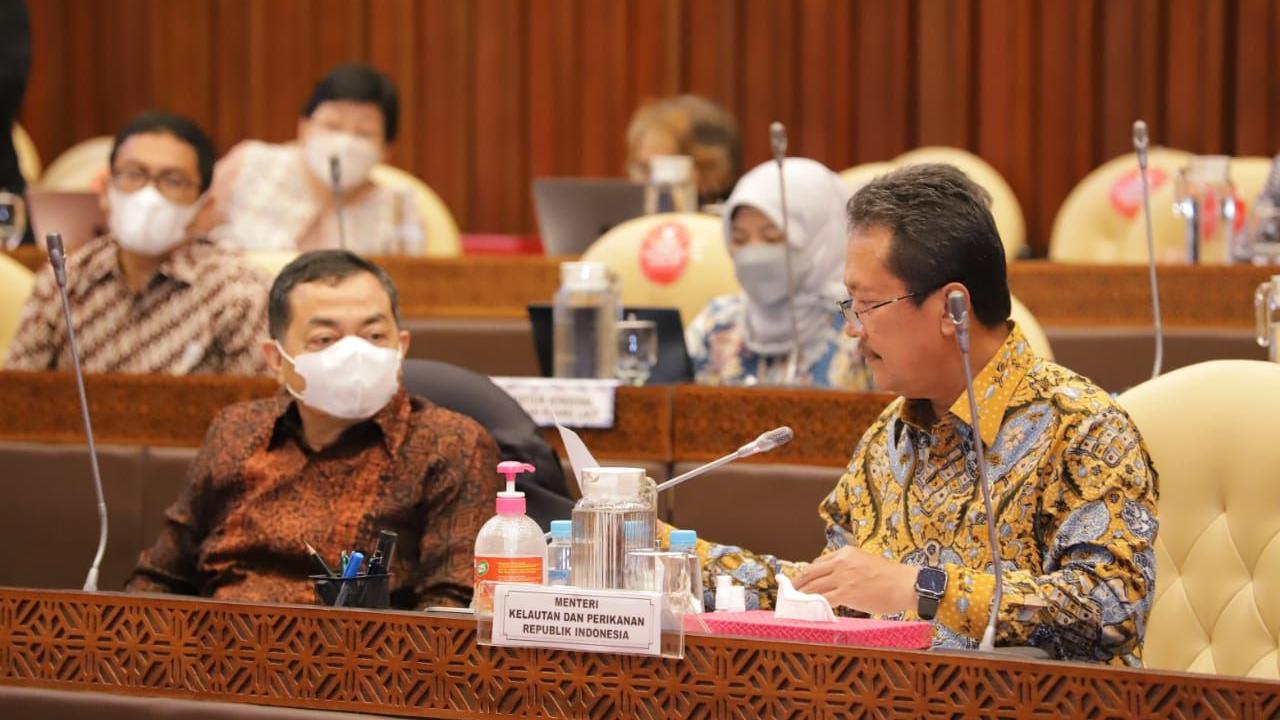 Menteri Kelautan dan Perikanan Sakti Wahyu Trenggono dihadapan Komisi IV DPR di Gedung DPR, Jakarta, Rabu (26/1/2022). (Dok KKP)