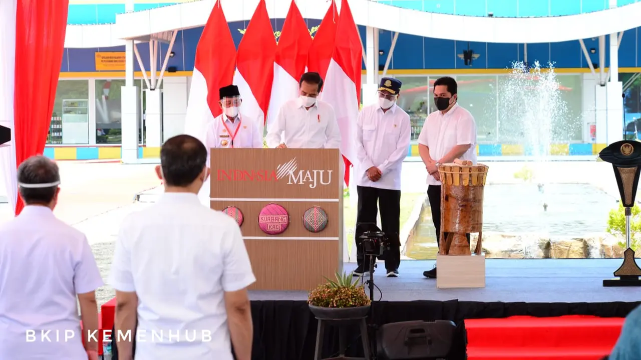Presiden RI Joko Widodo hari ini Rabu (24/3) meresmikan Terminal Baru Bandara Kuabang yang terletak di Kecamatan Kao, Kabupaten Halmahera Utara, Provinsi Maluku Utara.