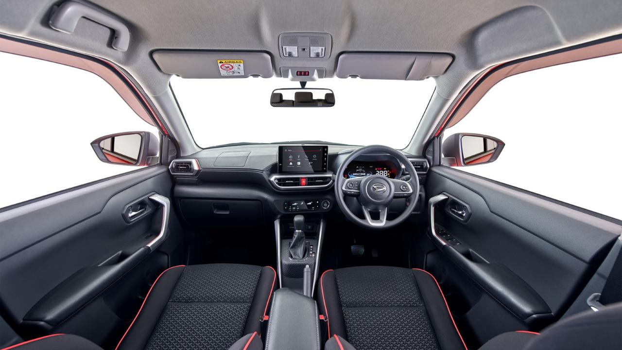 Daihatsu Rocky, Mobil Compact SUV yang Berjiwa Muda dan Tangguh 