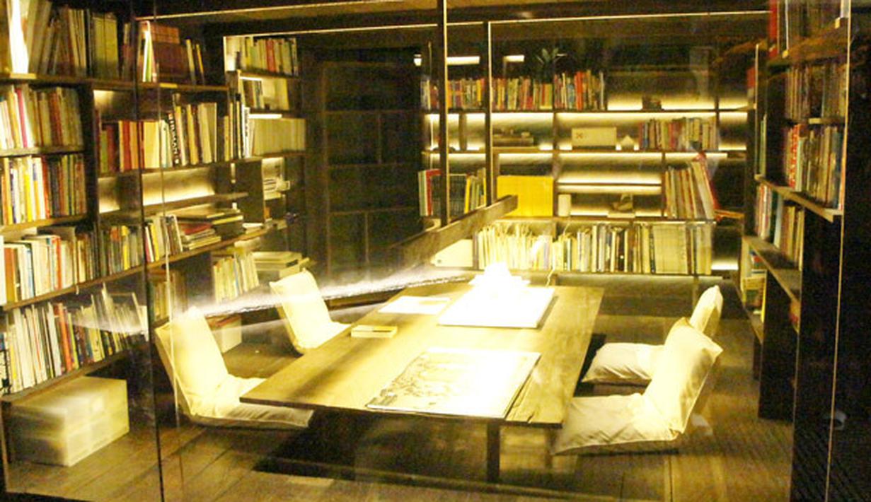 Rumah Andra Matin Desain Interior Modern dengan Fungsi 