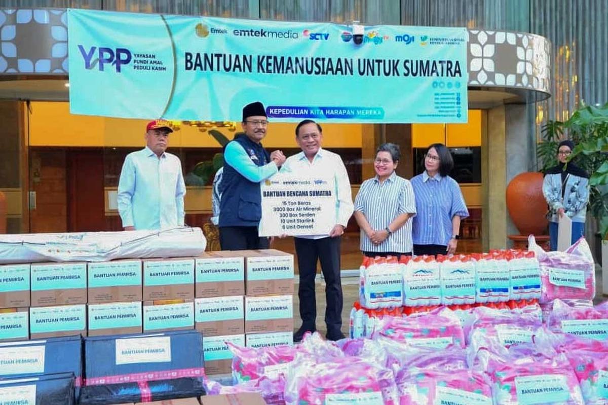 FOTO: Emtek Group Salurkan Bantuan Kemanusiaan untuk Wilayah Terdampak Bencana Sumatera