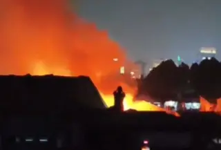Kebakaran rumah di Palmerah, Jakarta Barat. (Foto: Antara)