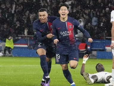 PSG sukses menjuarai Trophee des Champions alias Piala Super Prancis 2023 usai membungkam Toulouse dengan skor 2-0 dalam laga yang digelar di Parc des Princes, Paris, Kamis (4/1/2024). (AP Photo/Michel Euler)