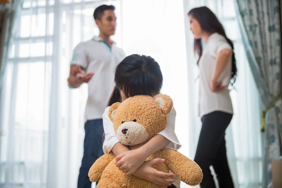 Anak Sering Melihat Orang Tua Bertengkar, Ini Dampaknya (Anekoho/Shutterstock)