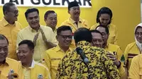 Ketua Umum (Ketum) Partai Golkar Airlangga Hartarto usai jumpa pers di Kantor DPP Partai Golkar, Anggrek Neli, Jakarta Barat, Minggu (10/3/2024). (Liputan6.com/Radityo Priyasmoro)