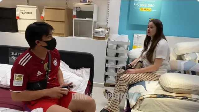 Sang istri sudah hamil 4 bulan, intip 7 potret persiapan Billy Syahputra dan Vika sambut anak pertama