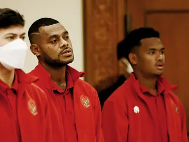 Marckho Sandy - Pemain yang bisa dibilang senior di skuad Garuda ini belum sekalipun mencicipi laga di Piala AFF 2020. Pemain bertahan Borneo FC itu nampaknya akan sulit menggeser posisi Asnawi Mangkualam yang selama ini menjadi andalan Shin Tae-yong di sektor bek kanan. (Bola.com/M Iqbal Ichsan)