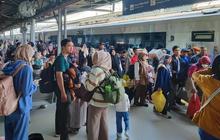 Ada 16 Kereta Api Tambahan saat Long Weekend Akhir Mei dan Idul Adha 2025