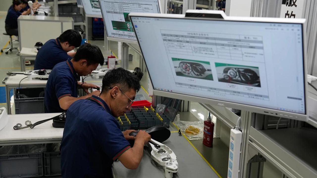 FOTO: Melihat Pabrik Robot Masa Depan di Beijing