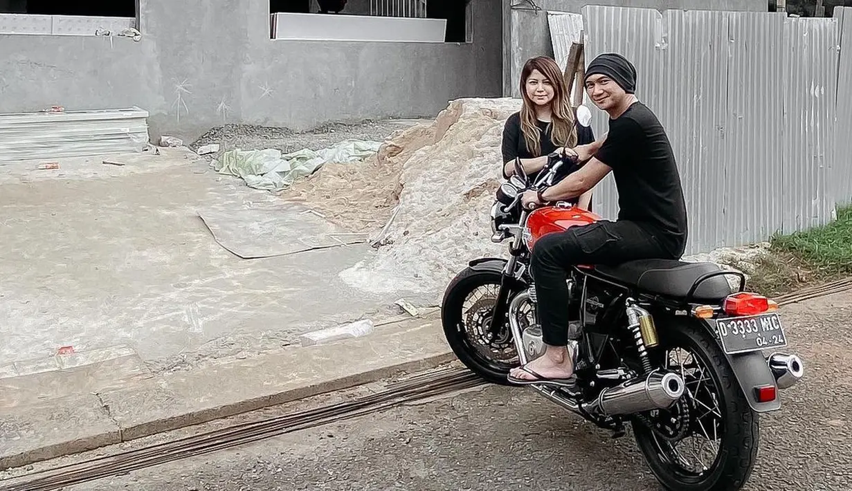 Anji Manji (Instagram/winatalia)