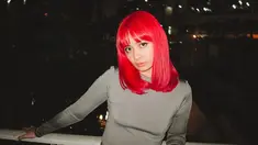 Tampil dengan warna rambut yang mencolok, memang bukan kali pertama bagi Joana Alexandra. Aktris yang sudah berusia 35 tahun ini memang kerap mengkreasikan gaya rambutnya dengan berbagai warna yang terang seperti merah. (Liputan6.com/IG/@joannaalexandra)