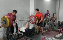 Margono dan Shebrioni Sabet Emas, Para Angkat Berat Indonesia Berjaya di ASEAN Para Games 2025
