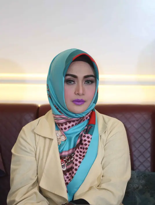 Ia mengaku masih ada tawaran untuk acara 'of air' dan sesekali tawaran ke luar kota. (Nurwahyunan/Bintang.com)