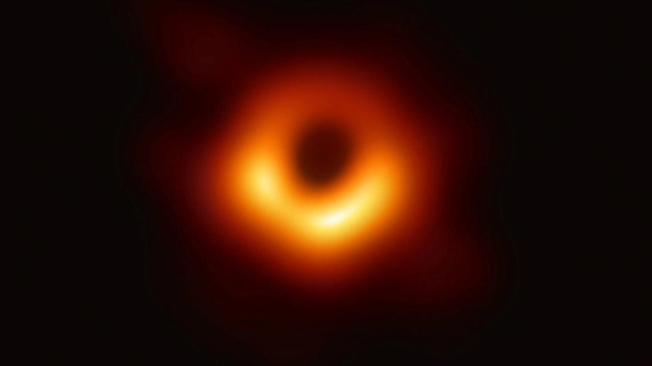 Hanya Pakai iPhone Bisa Melacak Lubang Hitam yang Misterius, Ini Nama Aplikasinya