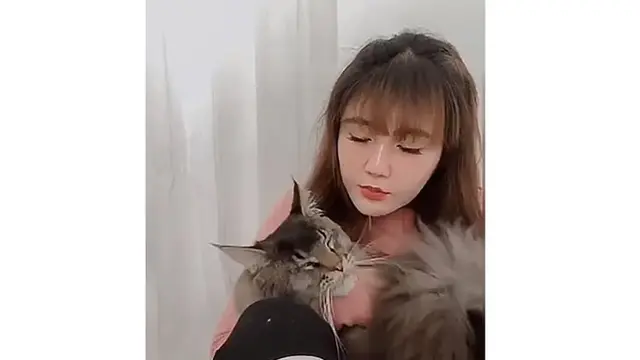 Disebut Mirip Lisa Blackpink, Ini 6 Gaya Rambut Terbaru Via Vallen